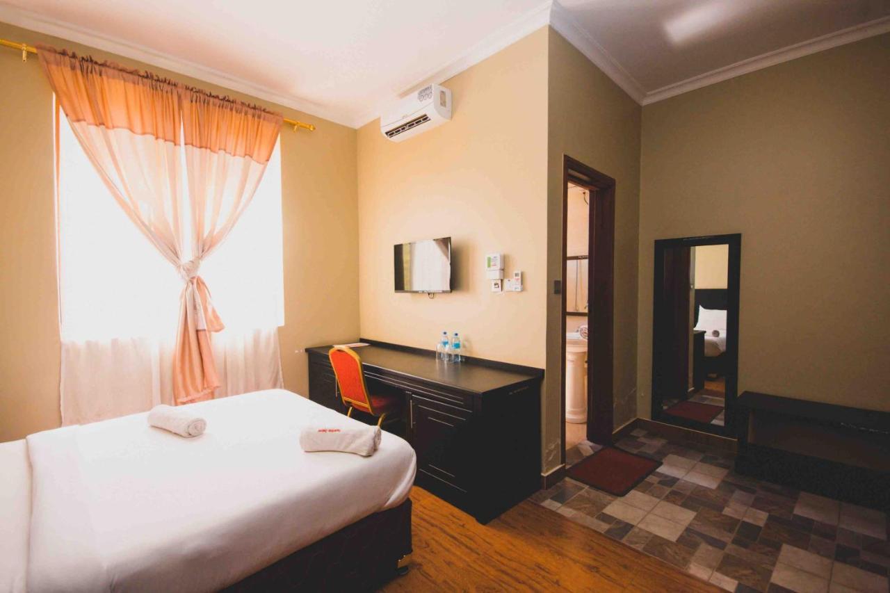 Panone Hotel Boma Boma la Ngombe Eksteriør billede