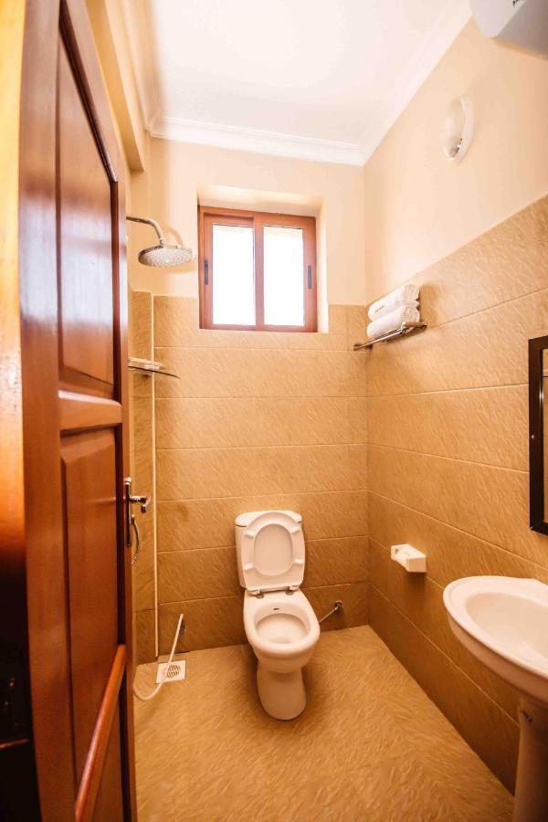 Panone Hotel Boma Boma la Ngombe Eksteriør billede