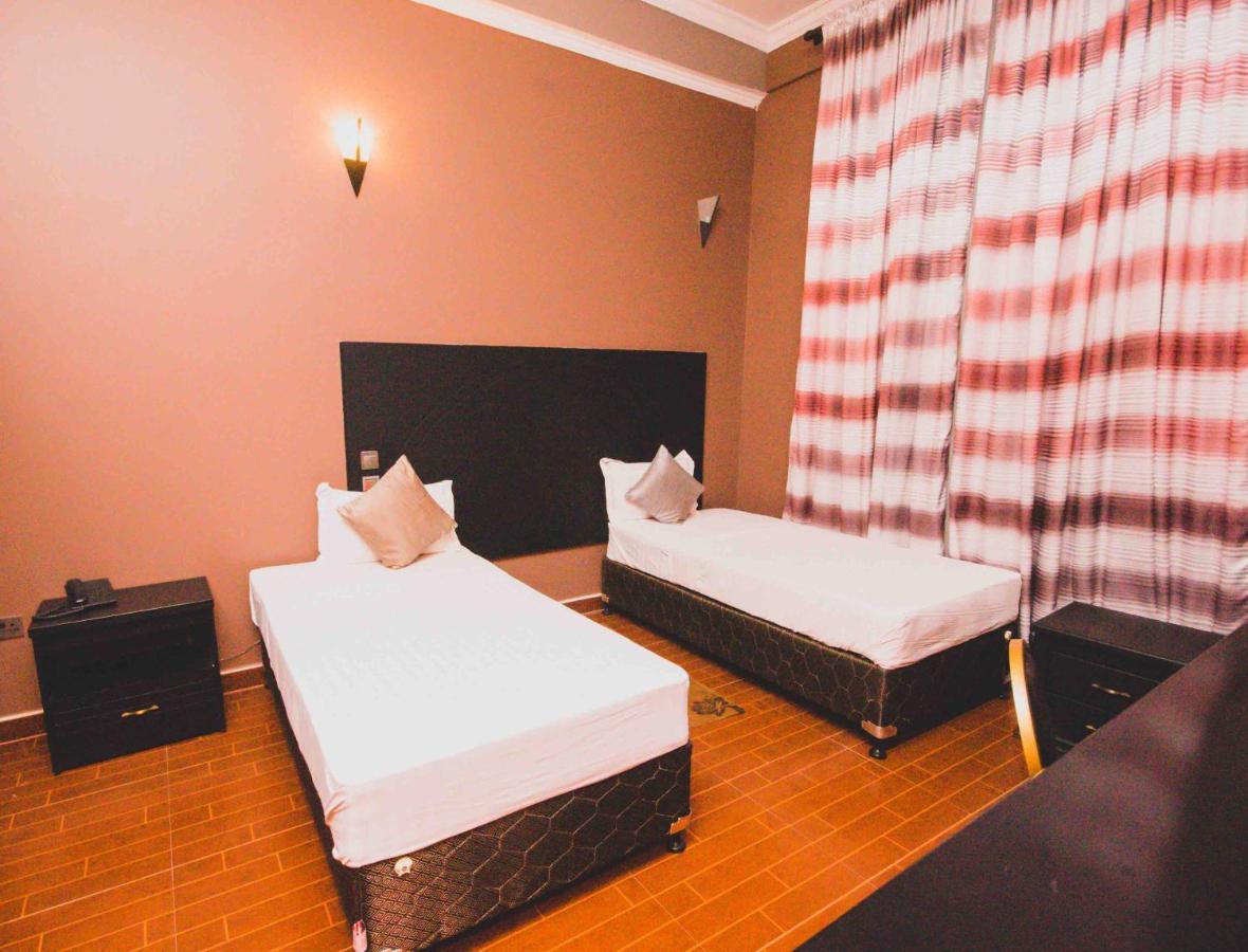 Panone Hotel Boma Boma la Ngombe Eksteriør billede